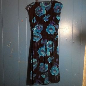 Chaps Dresses - 🐙Chaps blue floral dress Chaps Dresses - 🐙Chaps blue floral dress